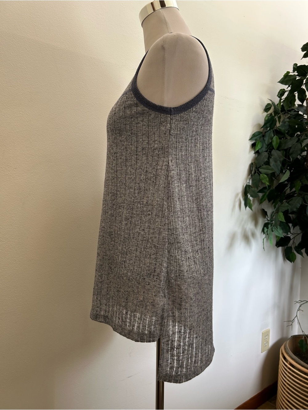 Doe & Rae • Long Blue Tank - Picture 3 of 6